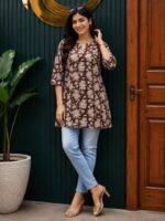 TUNIC - Image 4